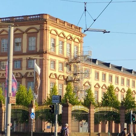 Denkmalschutz Stadthaus Zimmer 1 Im Mannheim Quadrat Esterno foto