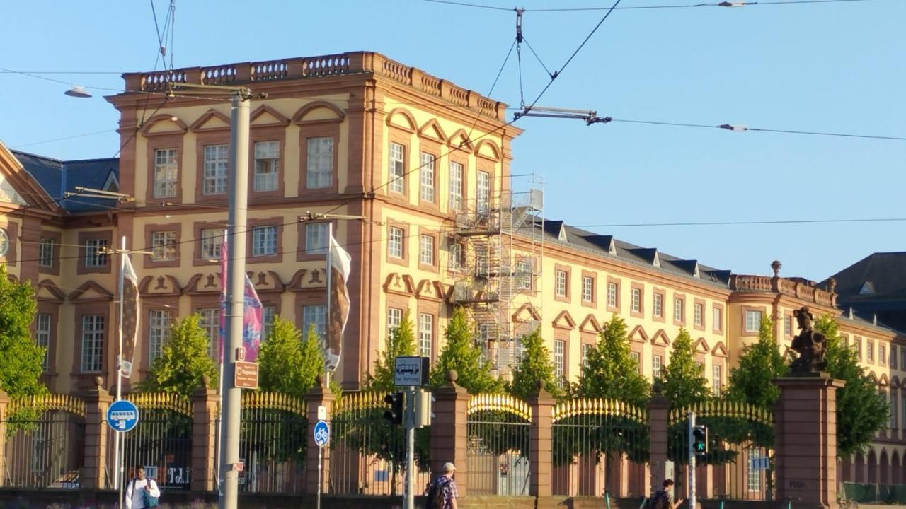 Denkmalschutz Stadthaus Zimmer 1 Im Mannheim Quadrat Esterno foto